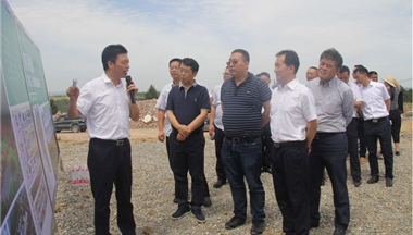 全國(guó)工商聯(lián)副主席陳放一行調(diào)研鐵騎力士集團(tuán)“智慧農(nóng)業(yè)”