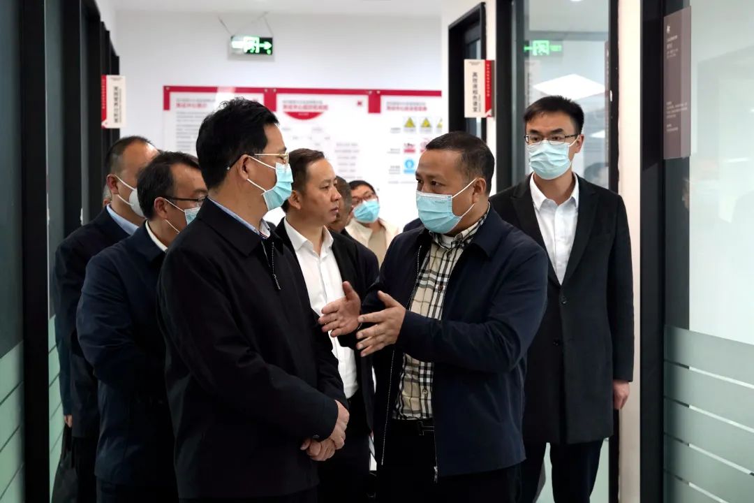 如何在貴州進(jìn)一步做大產(chǎn)業(yè)？貴州省農(nóng)業(yè)農(nóng)村廳黨組成員、副廳長張?jiān)我恍姓{(diào)研鐵騎力士